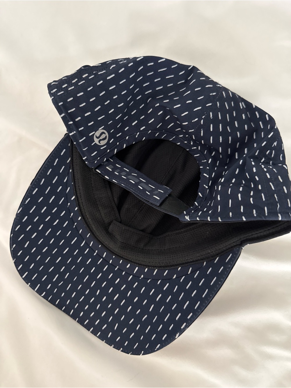 Lululemon Navy Patterned Baseball Cap - Picture 3 of 3